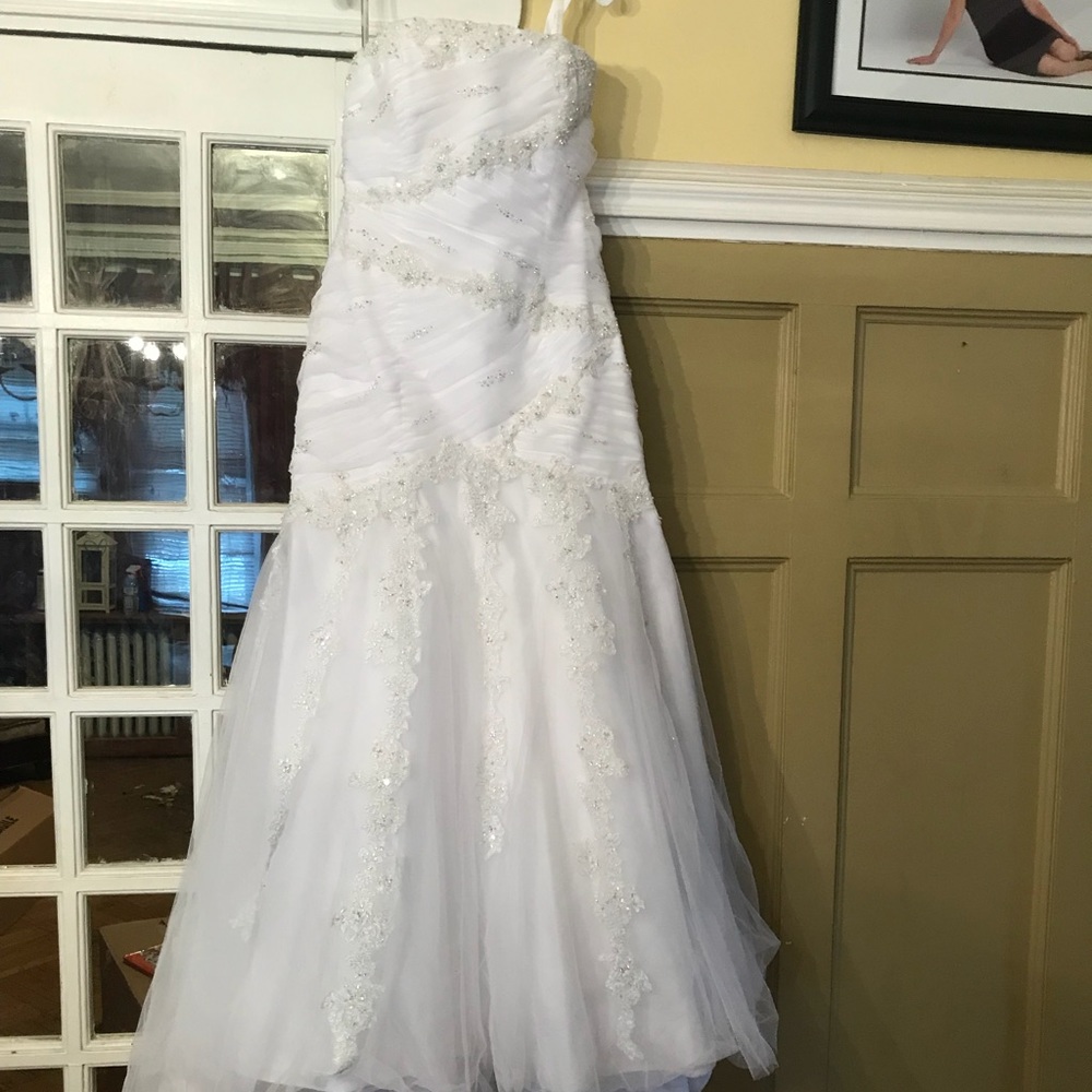 Wedding dress